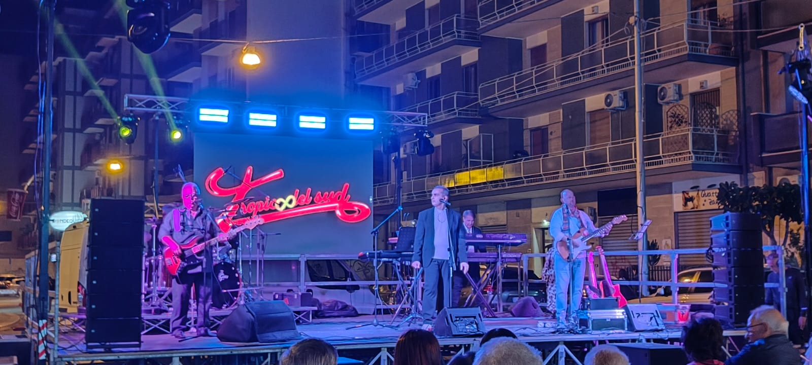 Tropico del Sud live