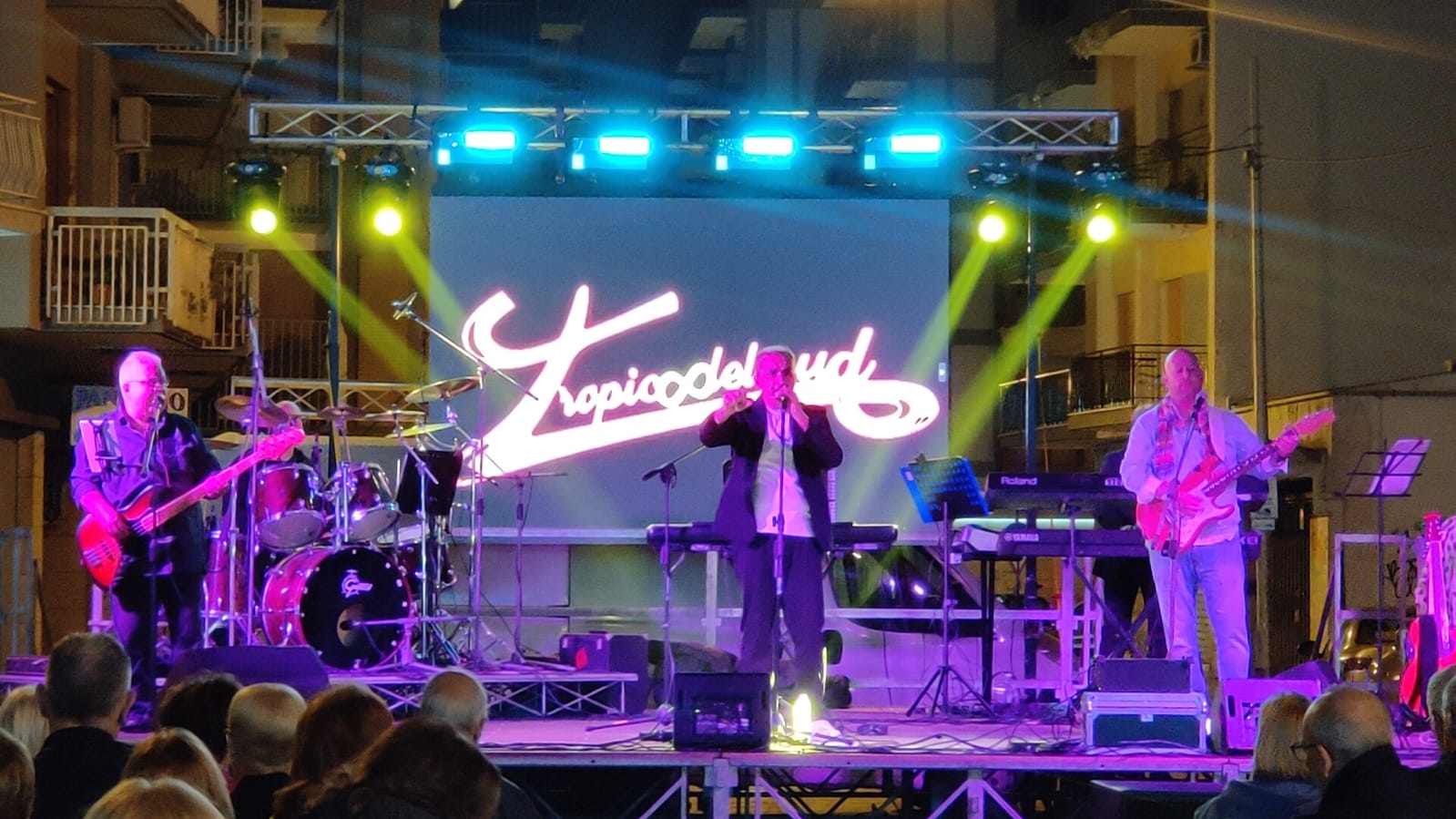 Tropico del Sud live